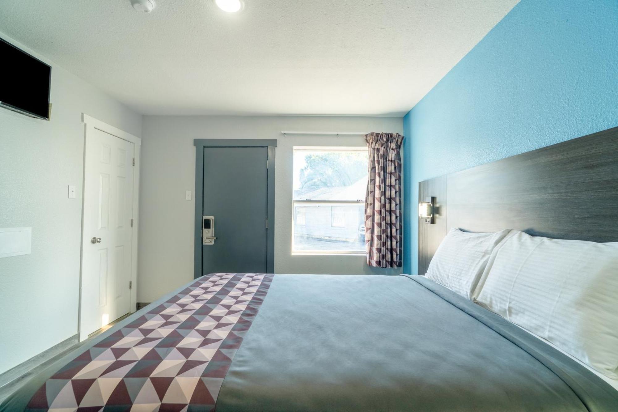 Royal Inn By Oyo Stephenville Exterior photo